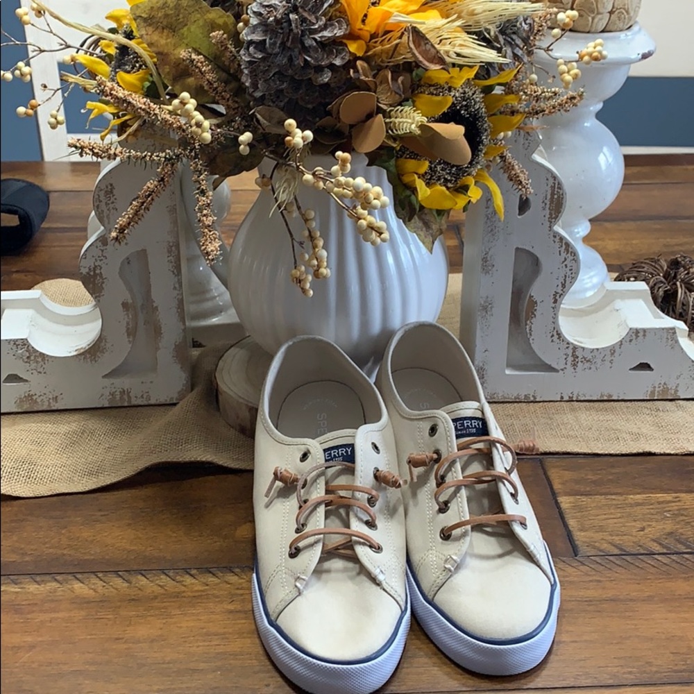 Sperry Sneakers